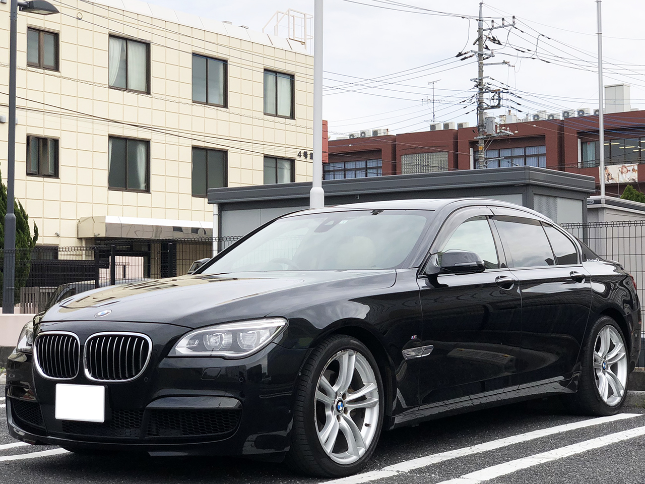 金融車BMW ActiveHybrid7 Mスポーツパッケージ