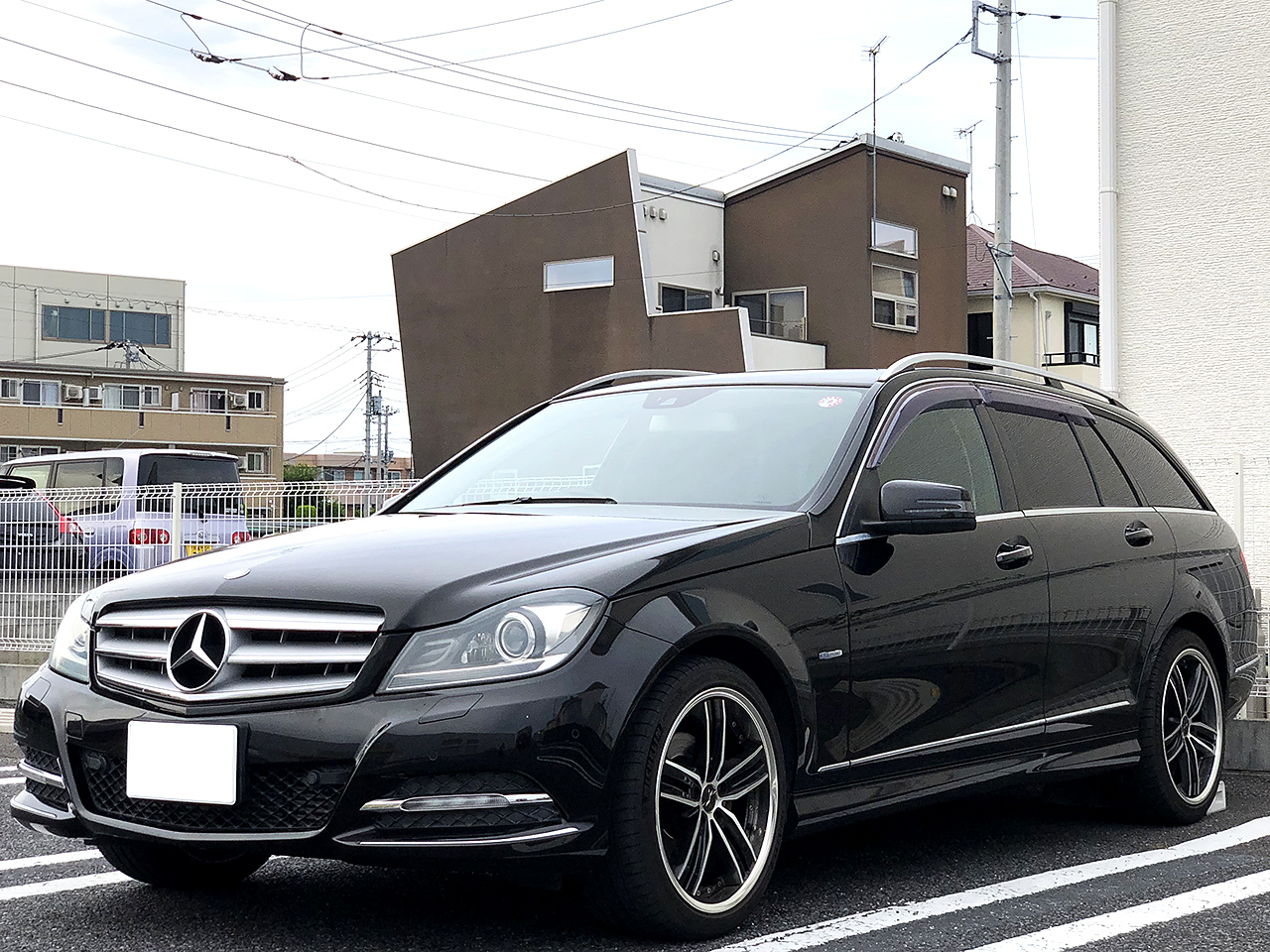 金融車メルセデス・ベンツ C200 ブルーエフィシェンシー ステーションワゴン アバンギャルド