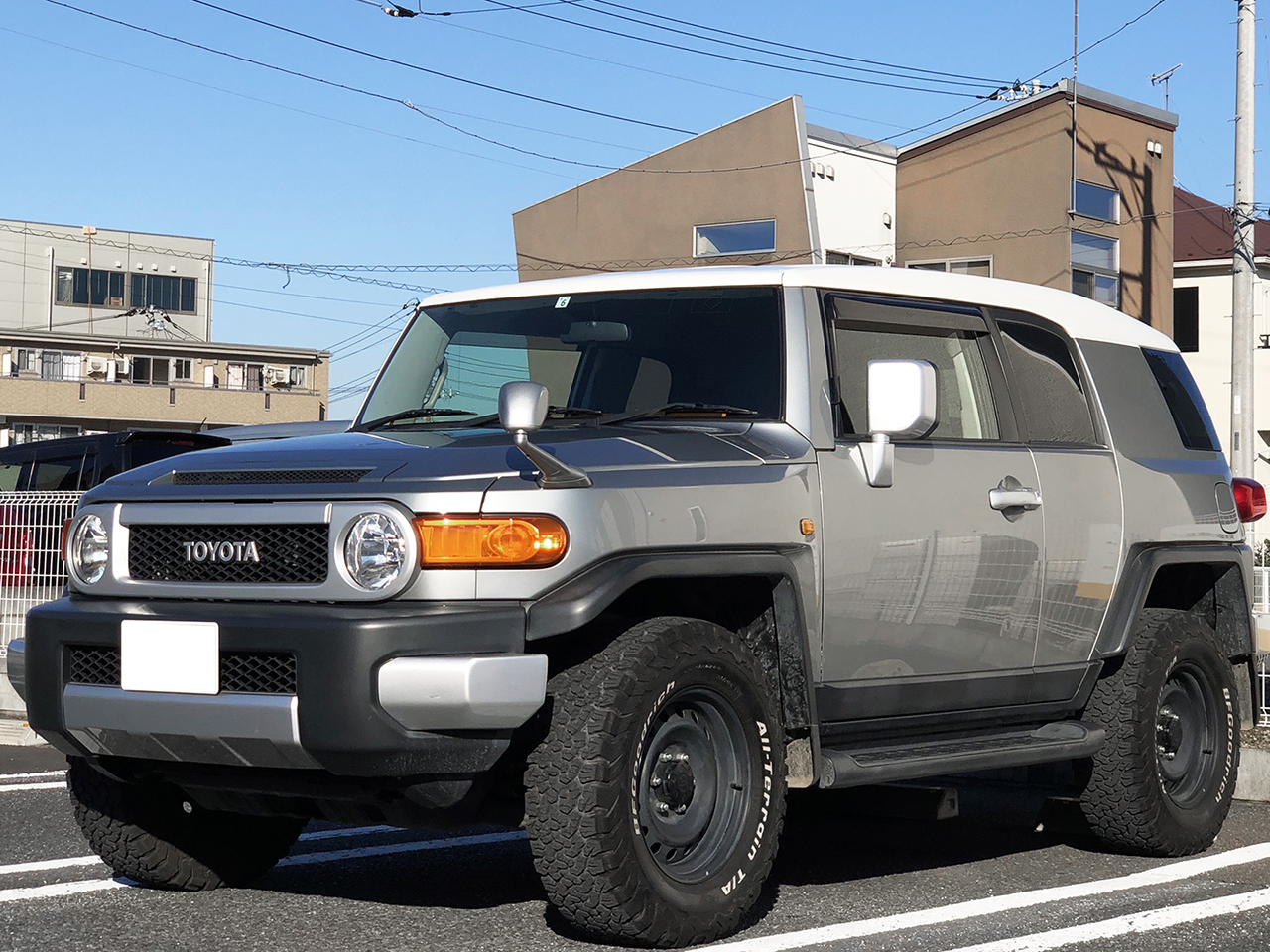 金融車トヨタ FJクルーザー カラーパッケージ