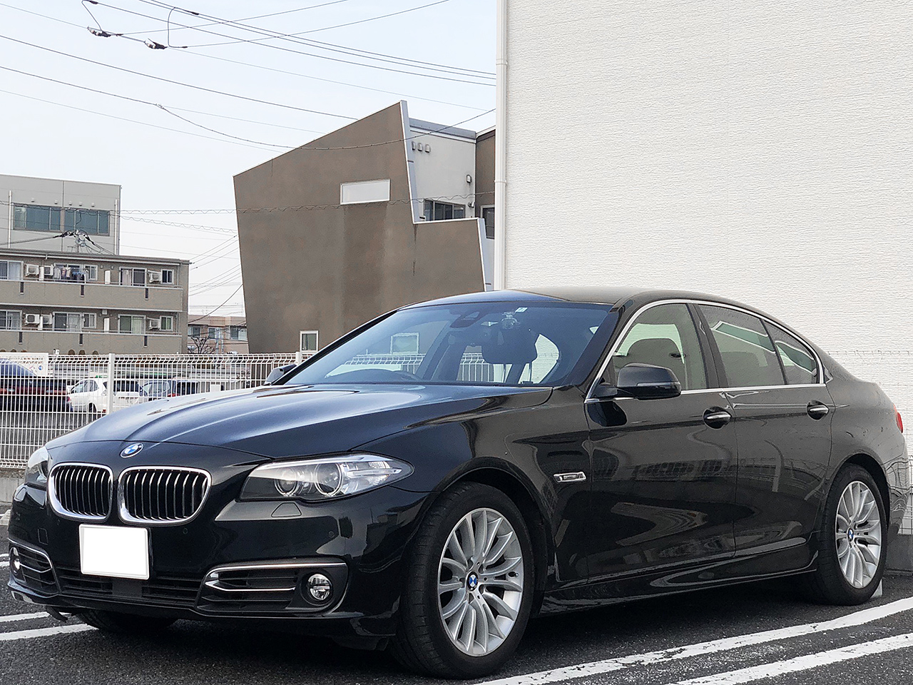 金融車BMW 528i ラグジュアリー LCI