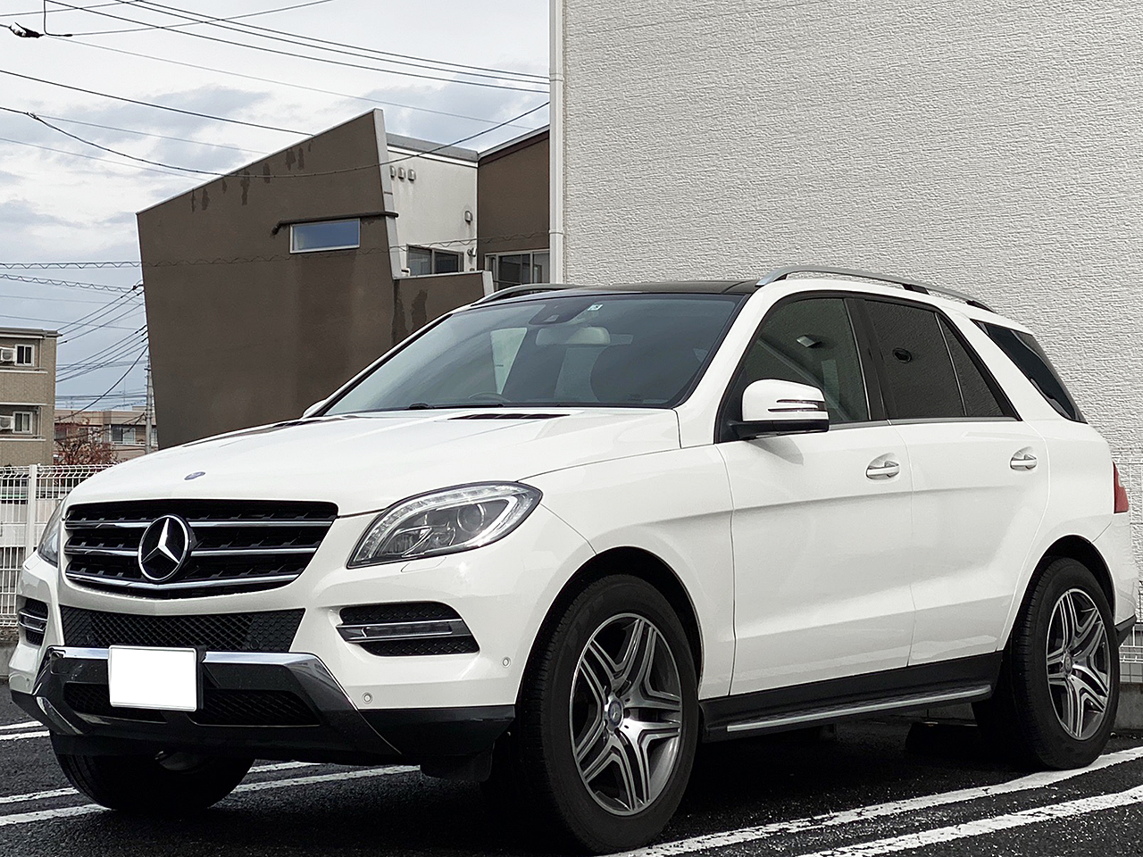 金融車メルセデス・ベンツ ML350 Bluetec AMGスポーツパッケージ